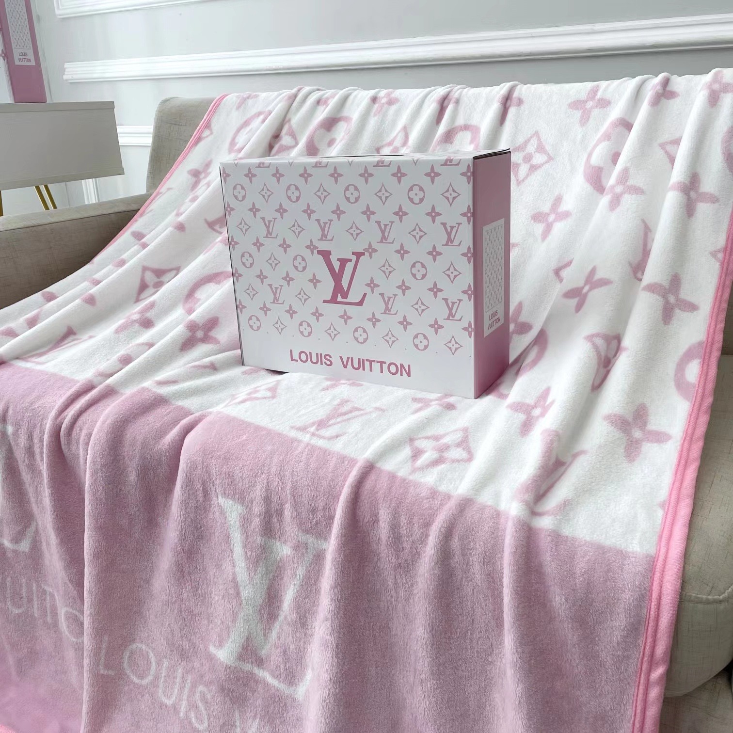 

DUPE blanket imitation soft wool scarf shawl light and warm lattice sofa bed