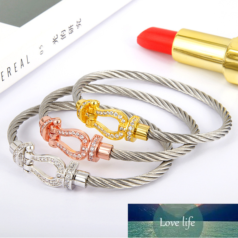 Bracelet de mode Bangle d'acier européen et américain Titanium Fil Corde Snap Snap Snap Horseshoe Bracelet en briques en brique en U en forme de