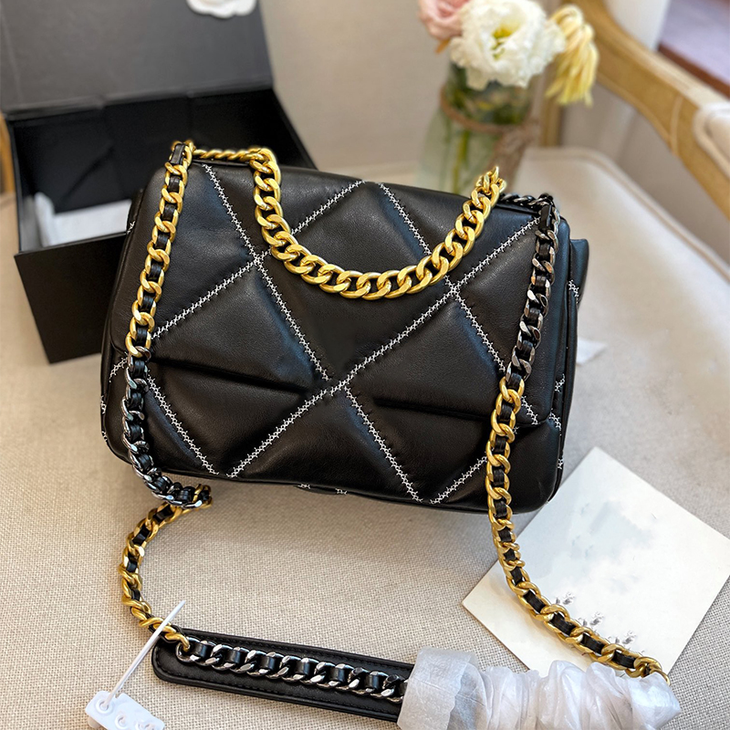 

Fashion Luxury Brand Chain Shoulder Bag Black 19S Designer Handbags Large Capacity Classic Quilted Outdoor Sacoche Woman Luxurys Crossbody Tote Purses Handbags