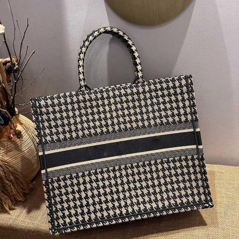 

2022 classic Brand Bags High Quality Handbags booktotes Luxury Women's Large capacity Shopping Embroidery Handbag purse handmade book tote oblique, Customize
