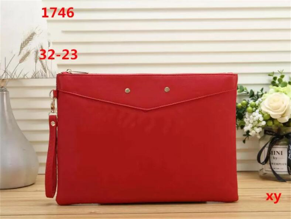 

Womens Wash gargle handbags purses tote wallet cosmetic pocket Clutch leather Embossing designer bag handbag Fashion leather wallets crossbody bags, Pink