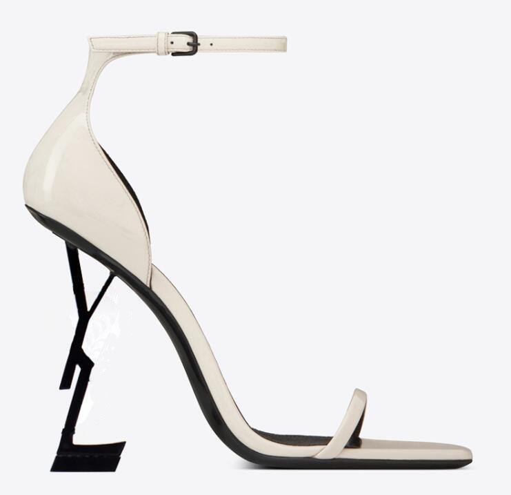 

2022 Classics Women Sandals Heels Shoes Designer Leopard Leather Beach Thick Bottom Dress Shoe Alphabet Lady Sandal With Box Dust Bag, Contact us