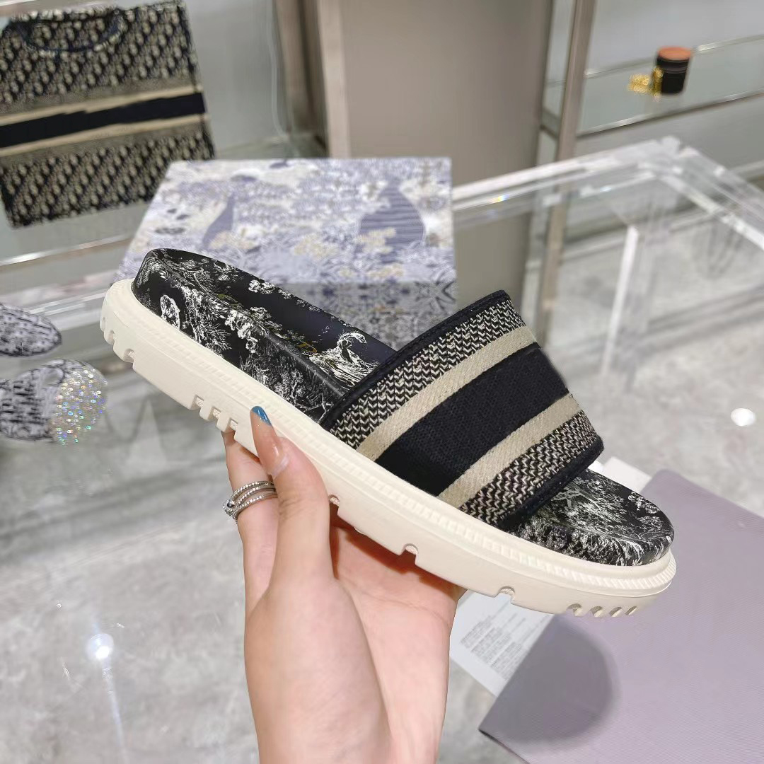 Women Slippers Classics Paris Fahsion Summer Girls Beach Slides Black White Red Animal prints Flip Flops Floral brocade Sandals size EU35-41
