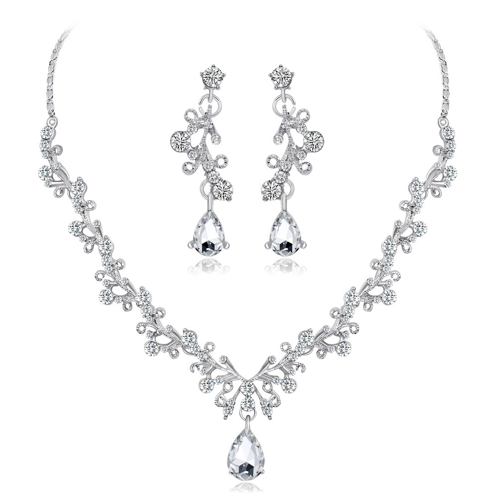 

High End Crystal Diamond Necklace Set Bridal Wedding Earrings Two Piece Set