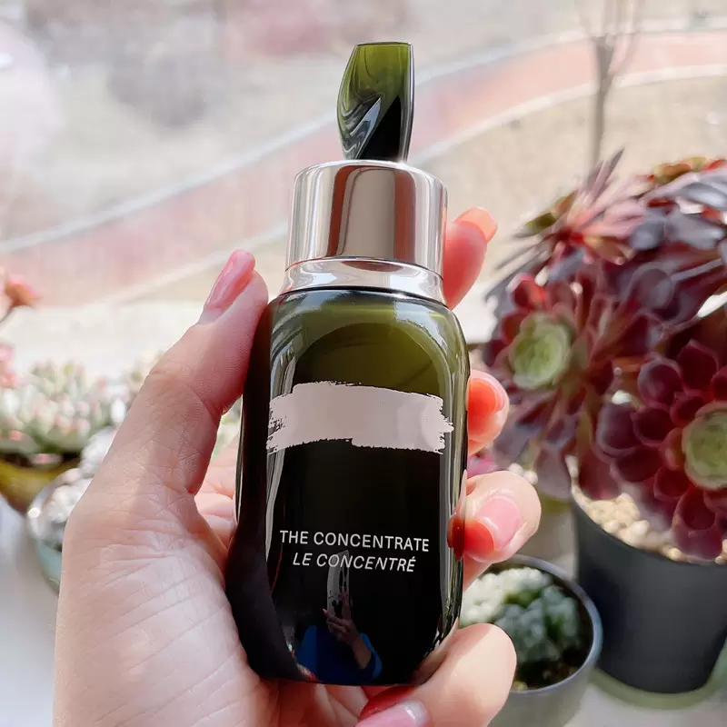 

Shrink Repair Serum 50ml Acne Marks and Strengthen Skin Anti-aging Serum High quality wholesale sales