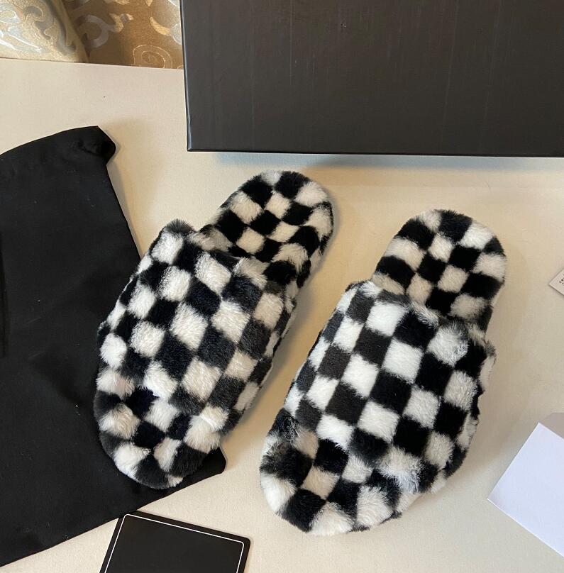 

Black White Lattice Slipper Designer Winter Wool Ladies Printing Slipper Fashion Flat Heel shoes Luxury Plush Fluffy Outdoor Flip-Flops Womens Warm Slippers, Not sent separately