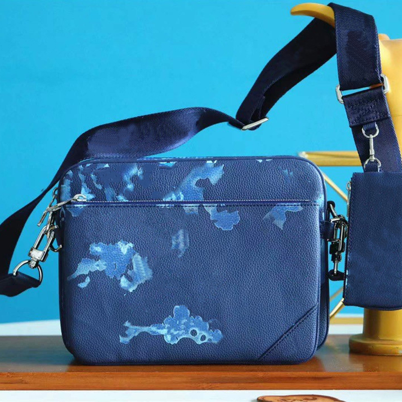 

9A Top Quality Factory wholesale men's shoulder bag real leather backpack bag Correct alignment man handbags purse handbag hot Size 25cmx18cm.5x7cm, Photo color