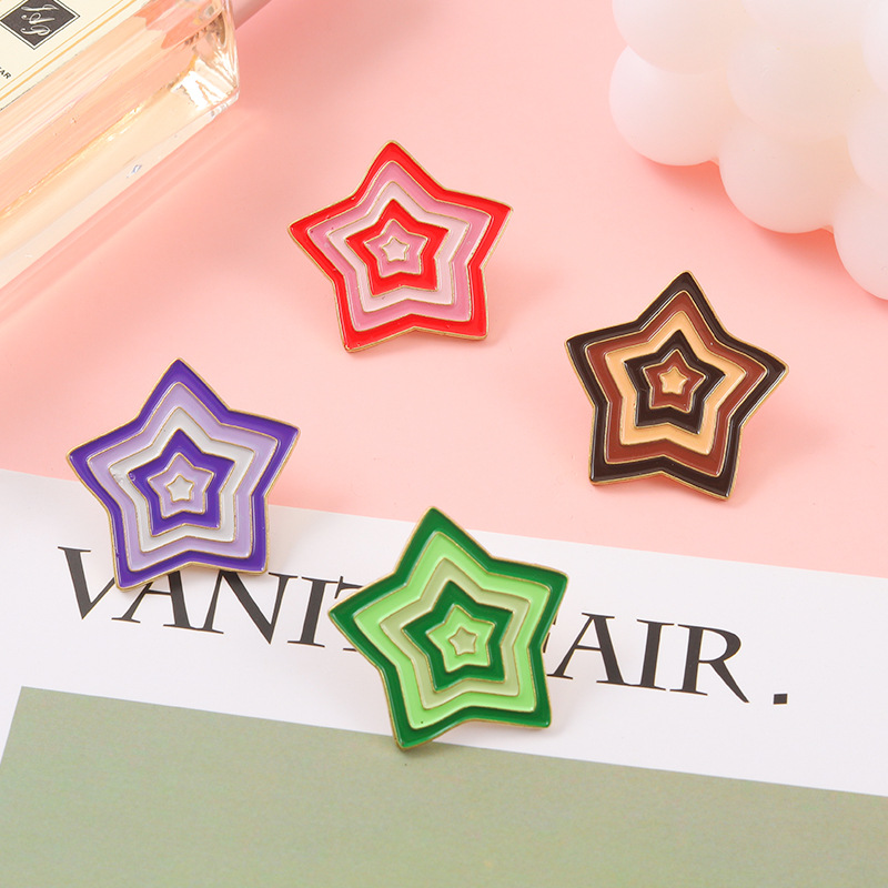 

Colorful Gradient Color Pentagonal Shape Brooches Alloy Star Clothes Buckle Badges Jewelry Accessories Backpack Sweater Lapel Pin Bag Hat Brooch Wholesale
