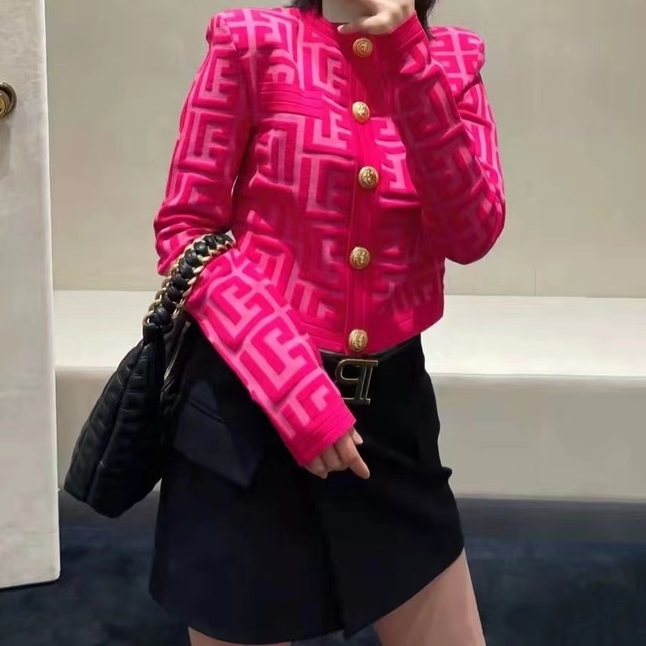 B201 Women's Jackets Elegant Women Wear occasions Vintage New Women High Quality Shoulder Pads Knitted Cardigan Female Chic Casual Sweater C