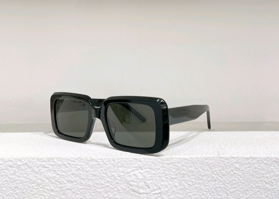 

Rectangle Sunglasses Black/Dark Grey Summer Style 534 Women Sonnenbrille Holiday Shades Vacation Sun Glasses with box