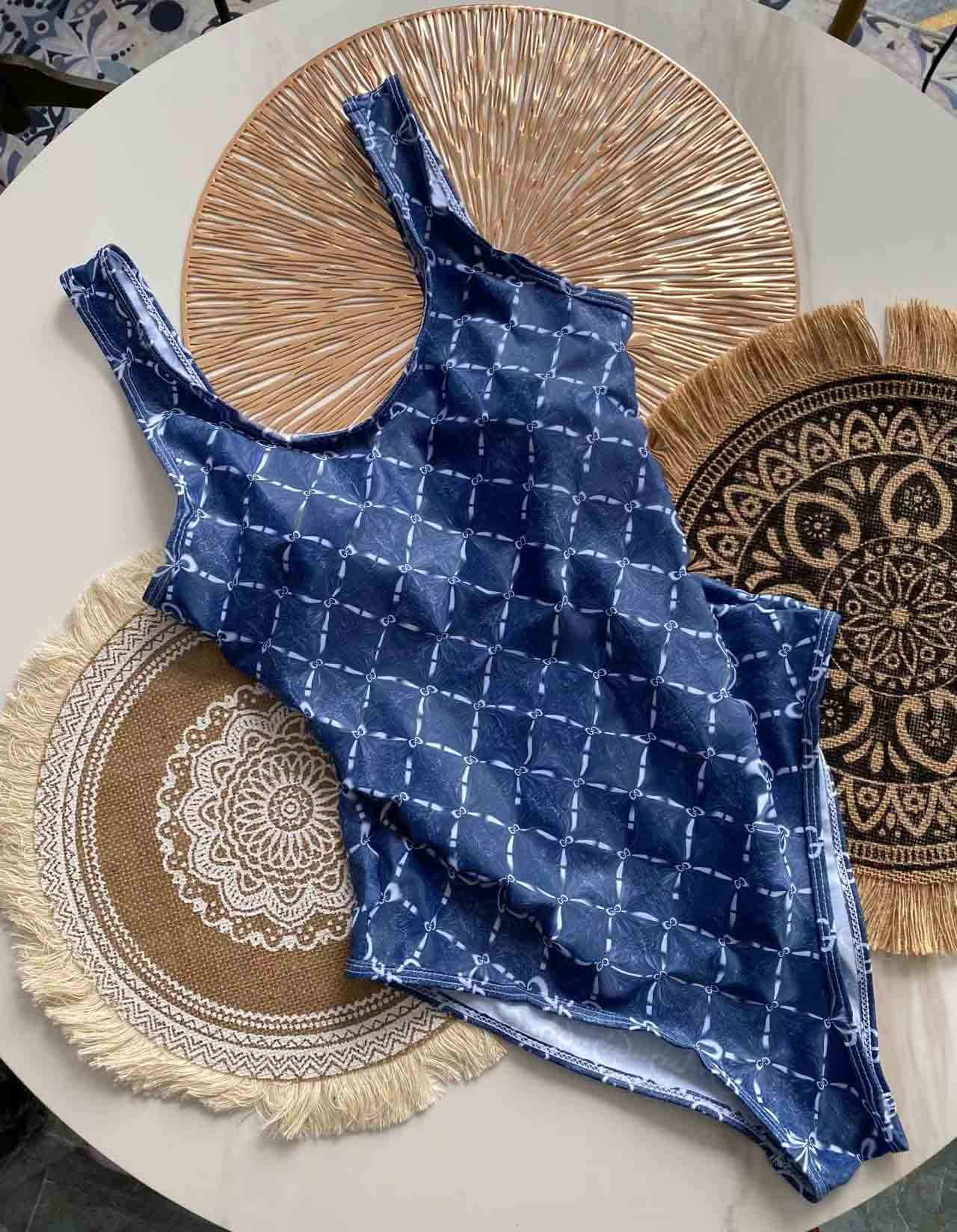 

2022Womens Designer Bikini Sexy Beach Bikinis Summer One-piece Swimsuit Fashion Letter Printed Women Swimwear 8Colors High Quality