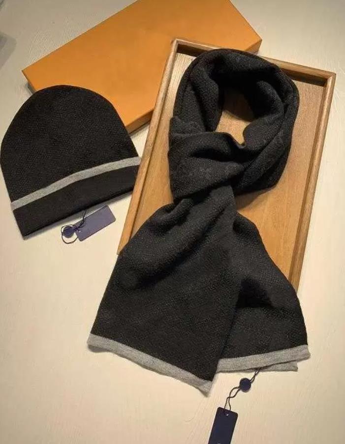 

High Quality Men Women Designers Hat Scarf Sets Classic Lattice Keep Warm in Winter Two-piece Wool Hats & Scarves Set Brand 2022 Fashion Accessories