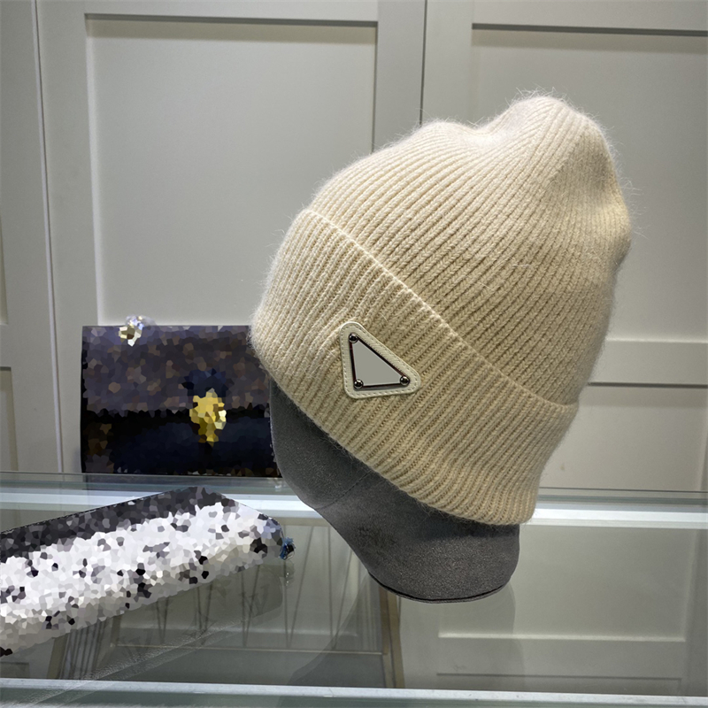 Mode Tricoté Crâne Chapeau Bonnet Simple Ball Cap Cachemire Pour Hommes Femmes Designer Chapeaux D'hiver