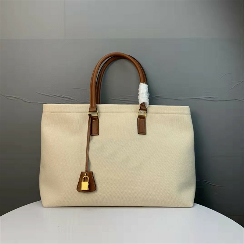

CBS Horizontal Hang Lock Women Totes ST-Tropez Printed Canvans Leather Handbags Natural Color Inside Zipper Pocket Cattle Leather Handbag, Other colors