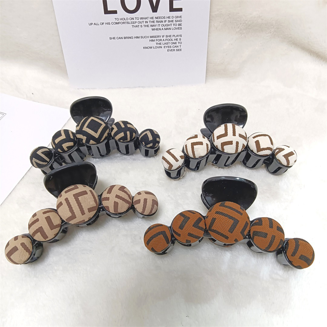 

22ss 18color Brand Designer Double F Letters Print Hair Clamps Ponytail Claws for Women Girls Korean Vintage Geometric Acrylic Crab Shark Clips Wholesale