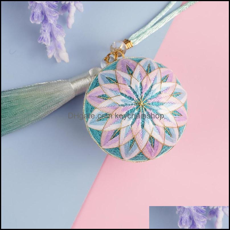 

Keychains Fashion Accessories Diy Embroidery Chrysanthemum Ball Keychain Man Pendant Key Chain Women Holder Couples Keyring Dhkx8