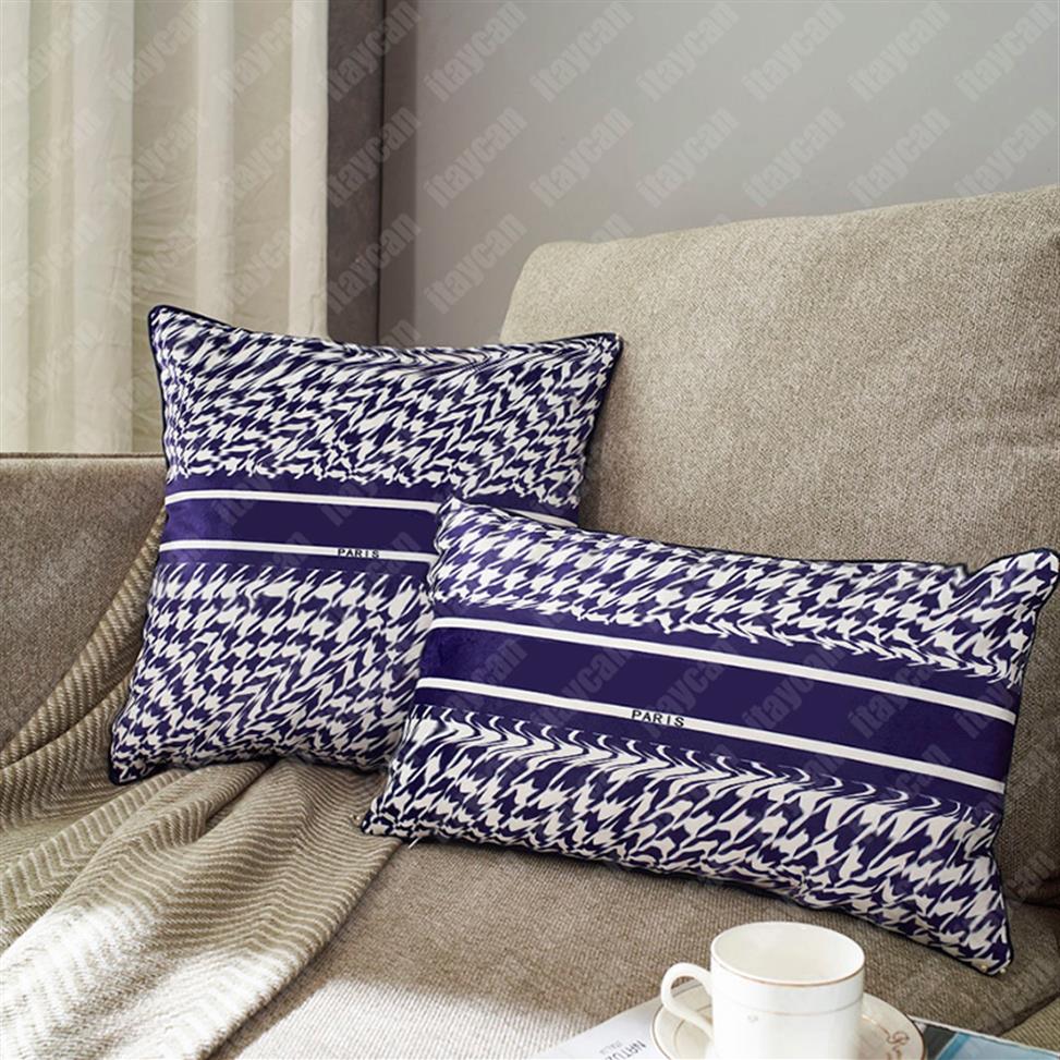 

Classic Decorative Pillow Designer Home Decor Bed Room Cushion Sofa Luxury Cushions Cotton Pillows Cover Designers Home Textiles 22661, D1
