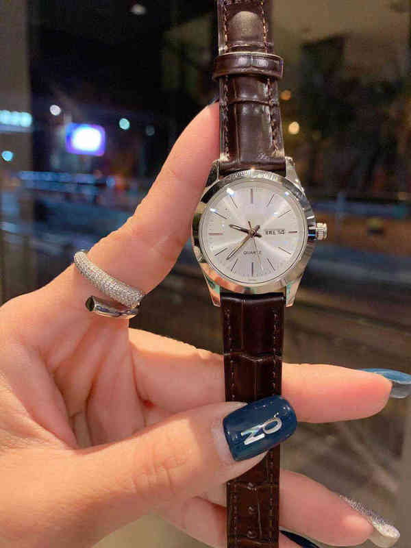 

7A+TM Watch Top style unisex fashion watche 40mm leather Day Date Watch Quartz Battery Wristwatch womens Mens Watches Gift, Fee