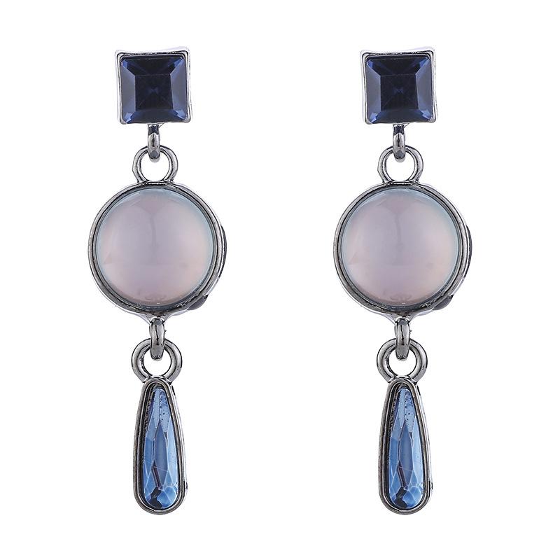 

Clip-on & Screw Back 2022 Geometric Statement Hematite Plating Blue Rhinestone Clip On Earrings For Women Luxury Non Pieced Wedding Ear