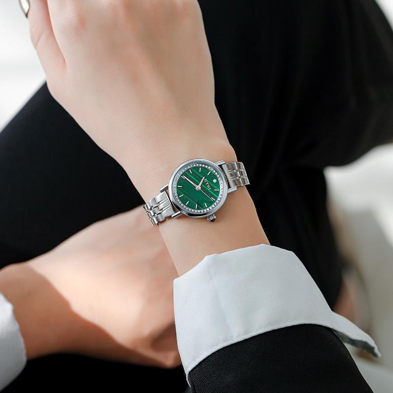

Wristwatches Women's Green Stainless Steel Quartz Watches Diamond Simple Style Ladies Interchangeable Leather Strap, Only leather