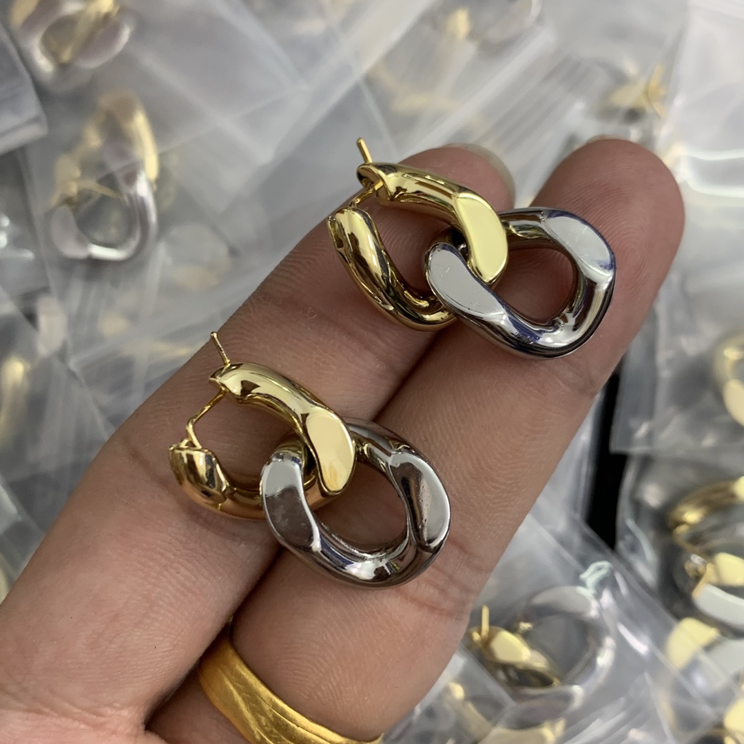 

Women Ear studs Dangle & Chandelier Earrings High Quality Detachable Unique Shaped B letters Pendant shiny non-fading Brass Earring Designer Jewelry Luxury Brand B04