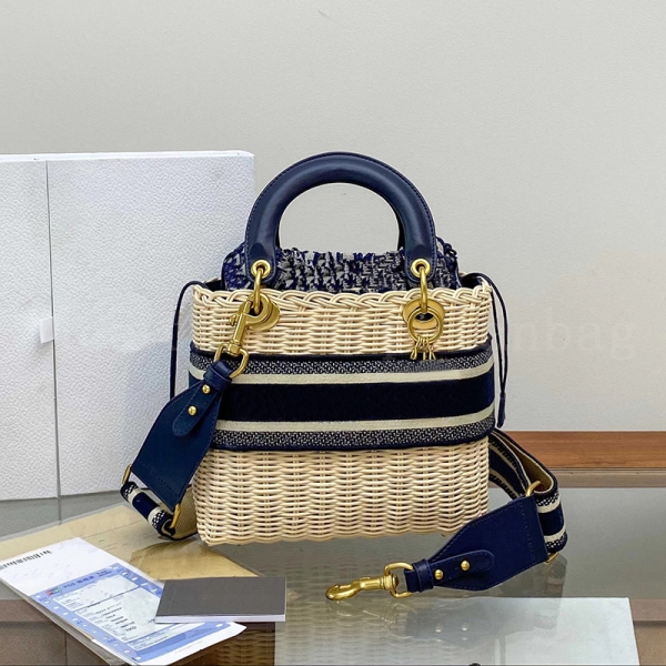 

Woman Evening Summer Wicker Woven Bags Handbag Casual Rattan Female Fashion Women Shoulder Bag Lady Buckets shopping totes Purse Classics embroidery crossbody, Blue