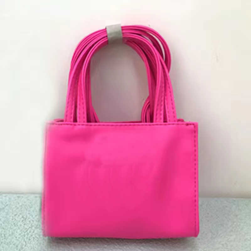 Sacs de femmes de qualité supérieure sac à dos classique carré tendance luxurys concepteurs sacs sacs vintage femme fourre
