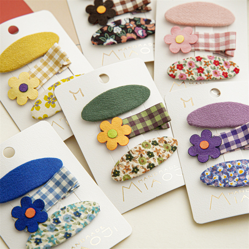 

Cartoon Floral Cloth Flower Ellipse Hair Clips Barrettes Children Girls Grid Flowers Fabric BB Hairpins 3 Pieces European Summer Headdress Ponytail Hair Clip