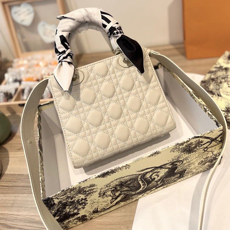 

Handbags Tote Hight Quailty Lady Pu Shopping Pack Letter Stars Paty Fashion Bucket Sequins 17cm Woman Handbag Purse Designer Bags, Box