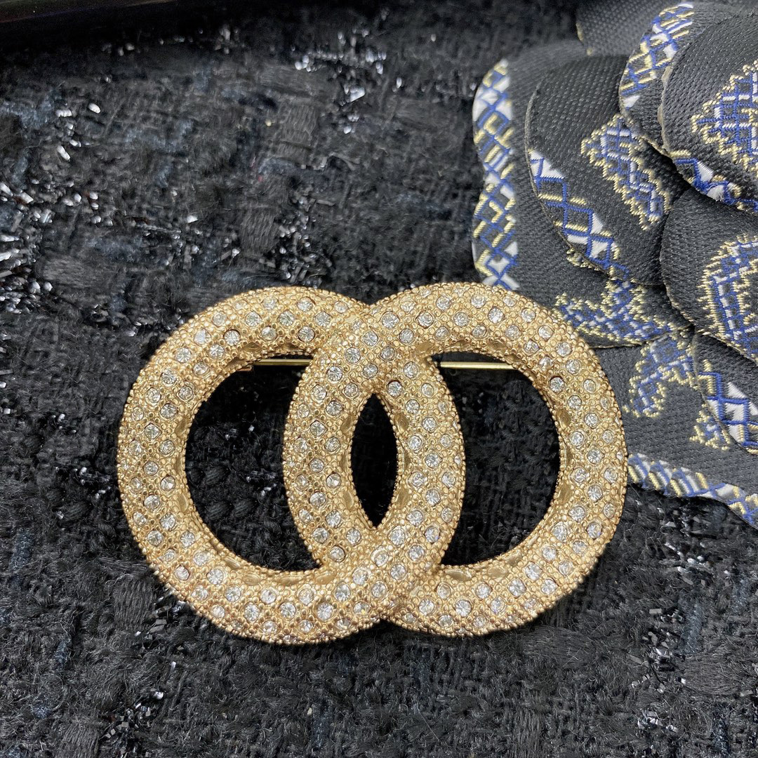 

Funny Enamel Brooch Designer Brooches Pins For Womens Fashion Suitable Romantic Delicate Attractive Jewelry Gold Silver Broche Brosche