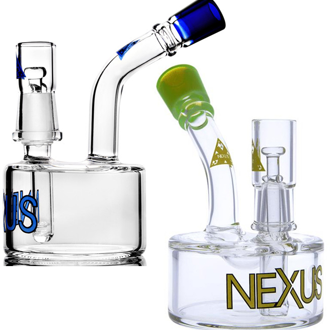 Mini beaker bong Glass Vapor Dab Rig Hookahs NEXUS Portable Water Pipes Hockey Puck Base Shape 5 Inch height 14mm Joint dome nail-image-759208571