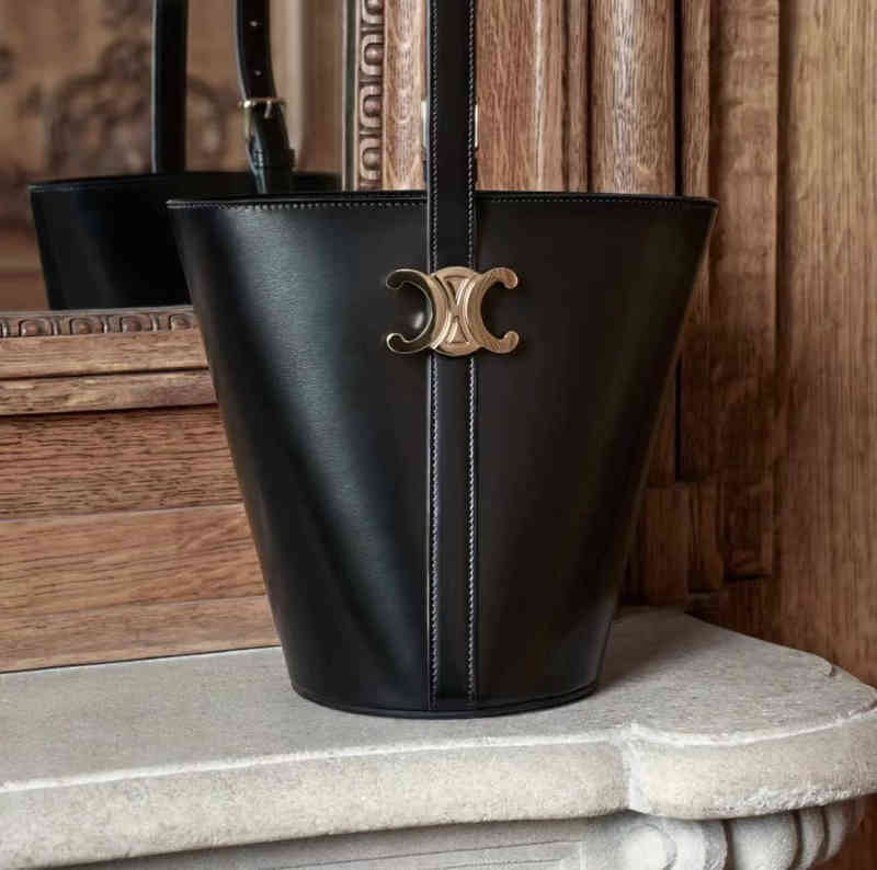 

2022 autumn and winter new Triomphe bucket bag large capacity leather female Bucket Tote Bag, Black