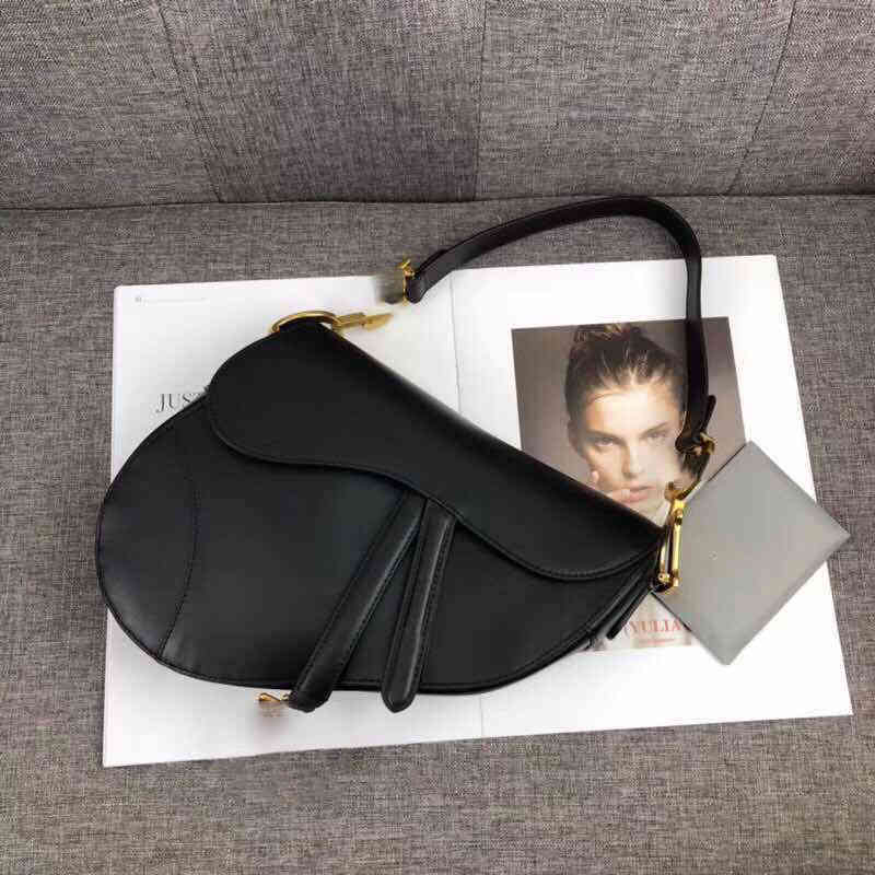 

Designer Bag Brand Hand Bags Frosted Matte Premium Messenger Bag Black Simple and Durable Buckle Series Fashion Handbag