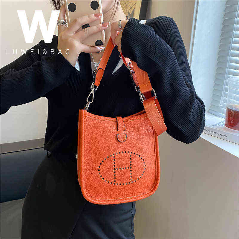 

Designer Herme Handbag Evelyn Mini Bag Women's 2022 New Large Capacity High-grade Foreign Style Leather Women's Bag Wide Shoulder Belt Messenger Bag, Orange
