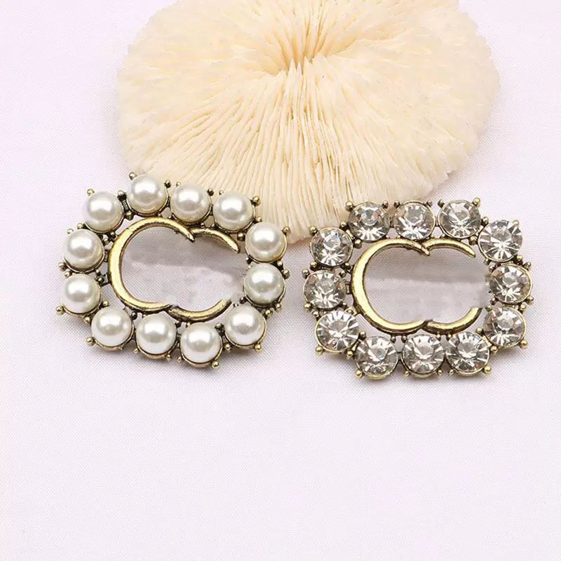 

Women Vintage Designer Brand Double Letter Brooch Pearl Rhinestone Crystal Metal Broochs Suit Laple Pin Fashion Jewelry Accessories