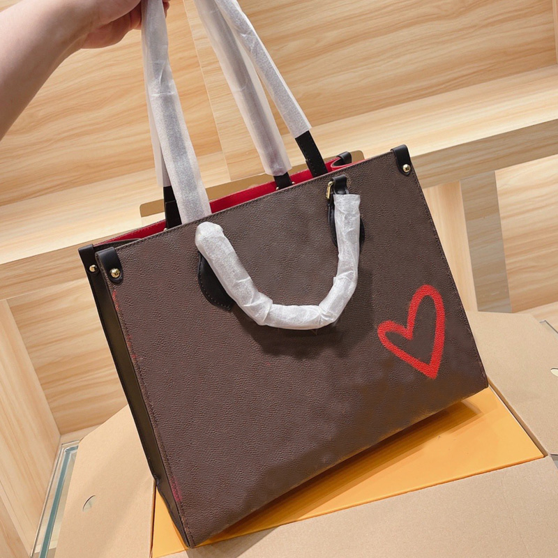 

Tote Bag Women Shoulder Handbag Lady Shopping Bags Canvas Leather Letter Heart Printing Lipstick Keyring Long Strap Onthego Handbags 06, 35*27cm