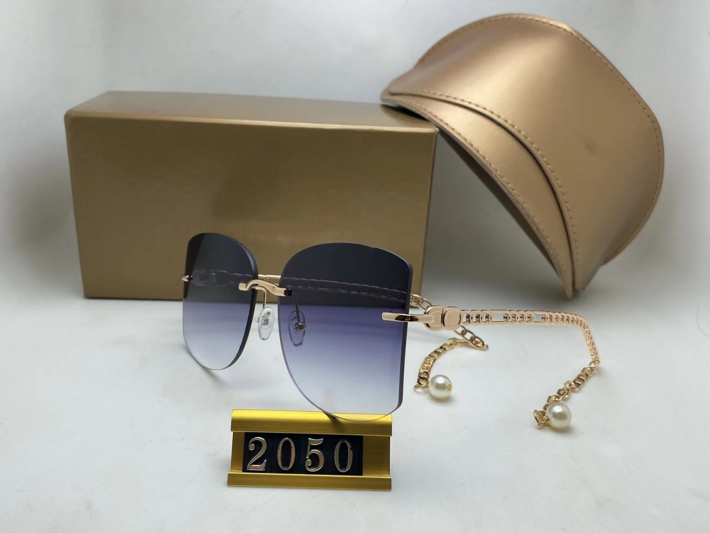 

2022 luxur top quality classic Butterfly sunglasses designer brand fashion womens sun glasses eyewear metal glass lenses with box 2050