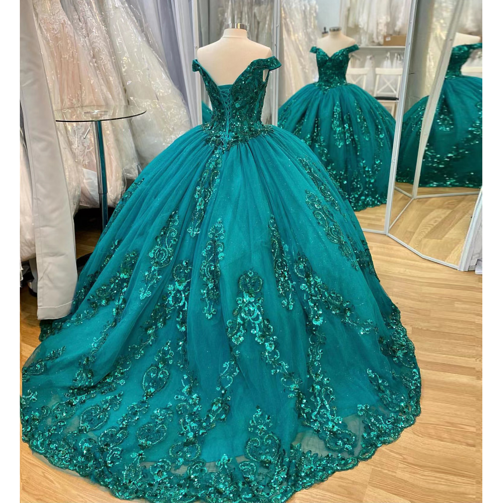 

Emerald Green Quinceanera Dresses Sweet 16 Girl Appliques Princess Ball Gown Graduation Prom Dress Vestidos De 15 Años, Royal blue