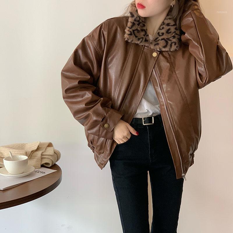 

Women's Jackets 2022 Winter High Street Fashion Faux Leather Jacket Coat Women Fur Collar Turn-down Handsome Bomber Female Outwear, Brown