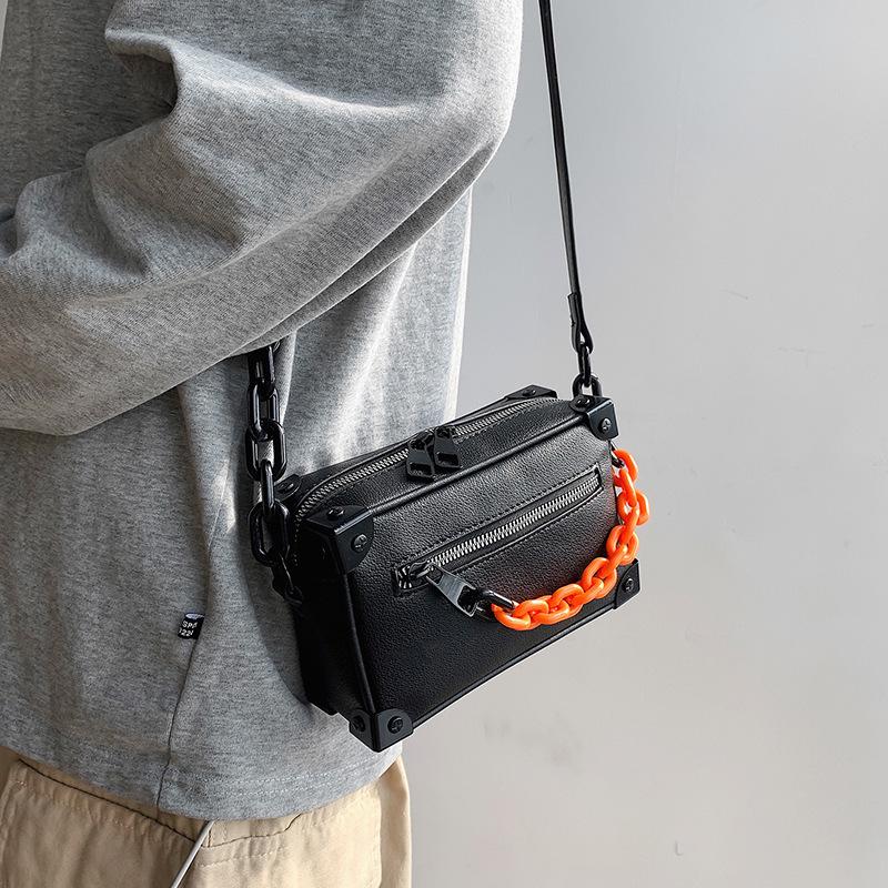 

Shoulder Bags Fashion Crossbody For Men Handbags Chains Vintage Bag Men's Purse Leather Flap Zipper Small Sac A MainShoulder, Orange small