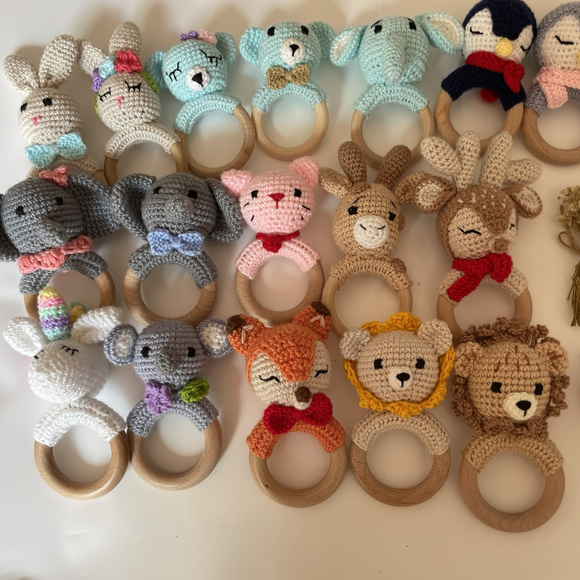 

Bibs and Burp Cloths Wood handmade crochet deer baby teether newborn cartoon animal knitted Teething early childhood toys infant kids rattle teethers
