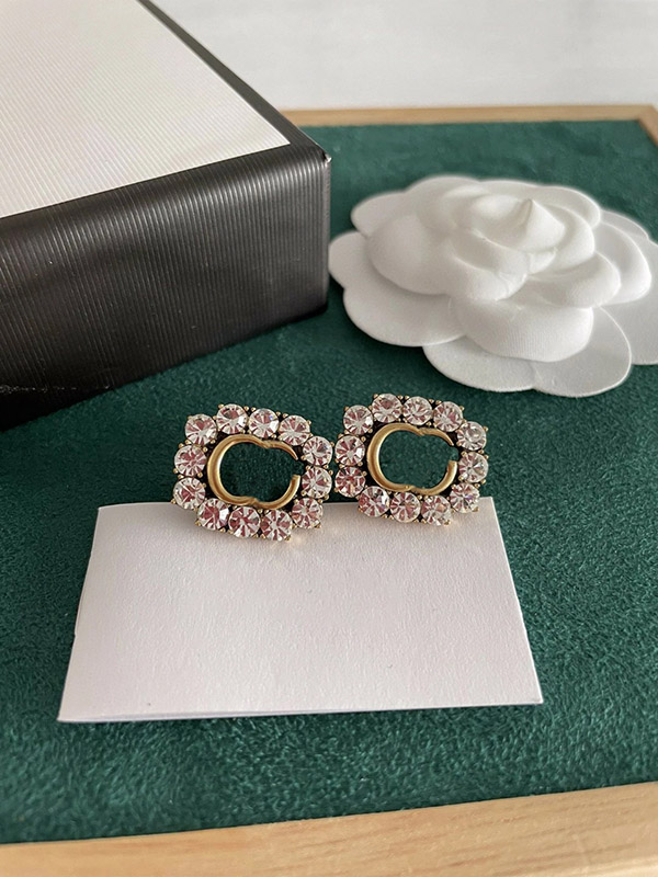 

Luxury Fashion Earring Designer Diamond Circle and Letter Sign Earrings for Woman Gold Plated Lady Ear Studs Jewelry Top Quality