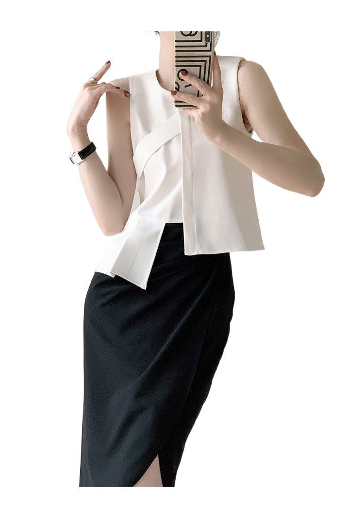 

Women' Suits & Blazers Small Condole Belt Vest Female 2022 Summer Sleeveless Black And White Irregular Grid Design Feeling CoatWomen