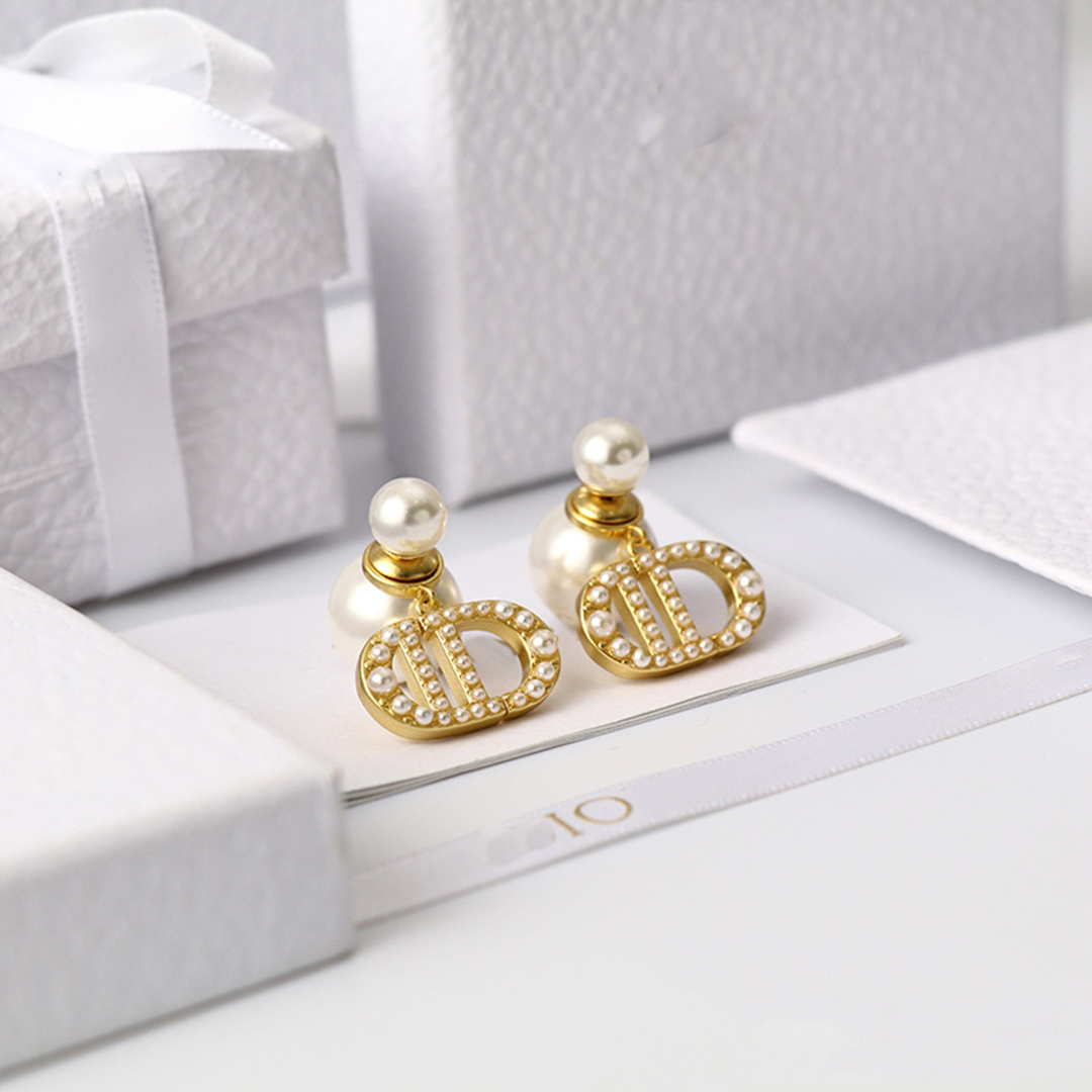 

D Letter Designer Earring C Tassel Die Earrings Stud Women Pearl Petit Studs Tribales Earing Female Jewelry Fashion Necklace Bracelet G