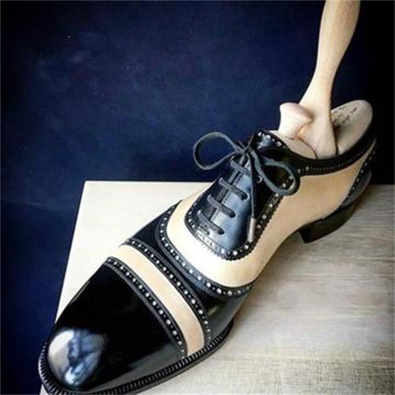 

Men shoes Black and White Color Matching PU Hollow Lace-up Comfortable Fashion Casual Business All-match Oxford HG124