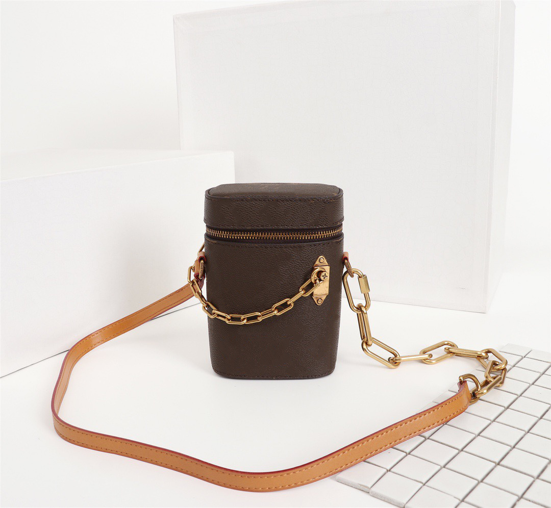

Designer Luxury Handbags Purses CHALK NANO Bag Phone Box Pen Holder Women Brand Classic Style Leather crossbody Shoulder Bags, M61112#4