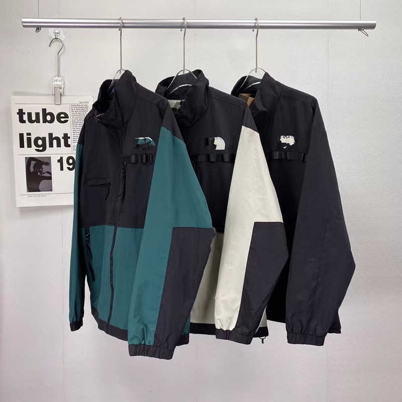 

Men's Jackets Outdoor stormsuit jacket couple spring new splicing contrast simple embroidery stand collar jacket, Black