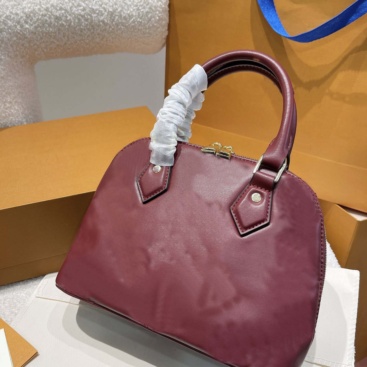 

2022 New Woman Designer Bag Embossed Embroidery Shoulder Bags Lady Shell Luxury Handbags Women Fashion Handbag, Red