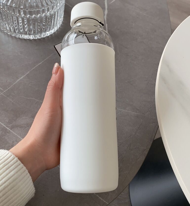

No. 5 Factory Series Large-capacity Water bottle 300-590ml Glass Bottles Frosted Cup Holder With Gift Box Packaging White Kettle VIP gifts, White 300-400ml