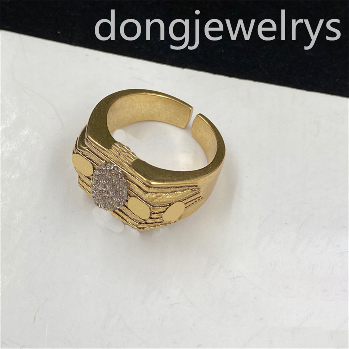 

Chunky Design Gold Ring Exaggerated Earring For Woman Metallic Luxurious Band Rings Fashion Jewelry Wedding Promise Gifts Dongjewelrys